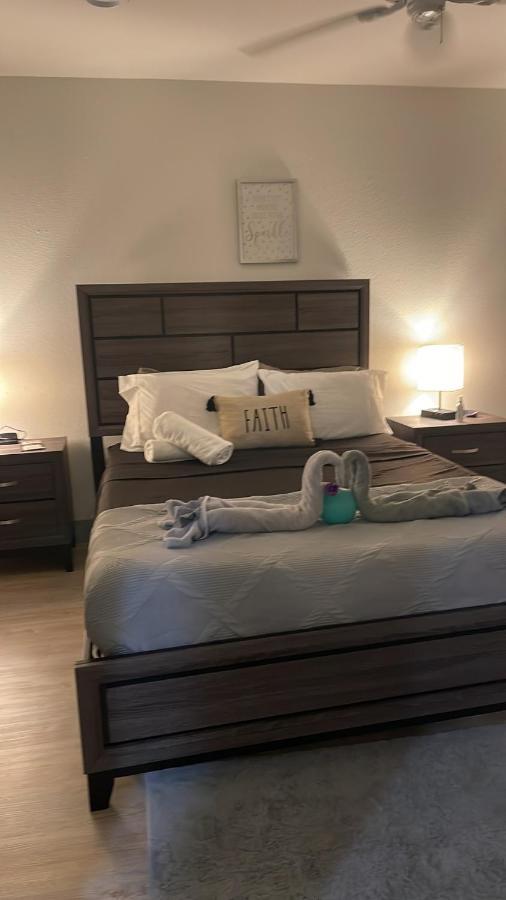 Modern Santorini Suite Houston Nrg Tmc Luxurious Walkable Exterior photo
